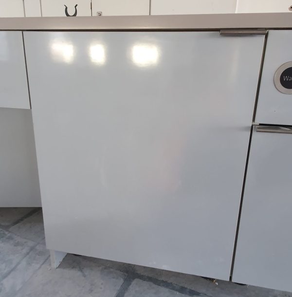 Kitchen Base Cabinet - Single 60cm Wide