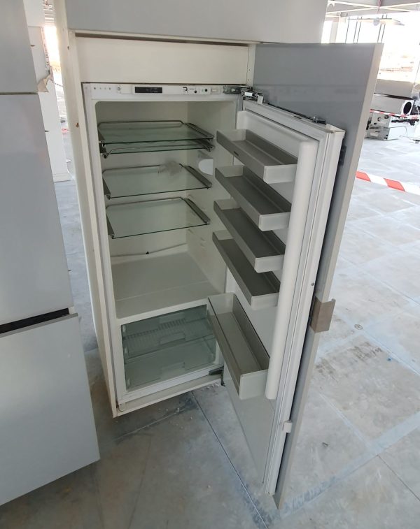 Kitchen Equipment - Integrated Fridge with Freezer Compartment