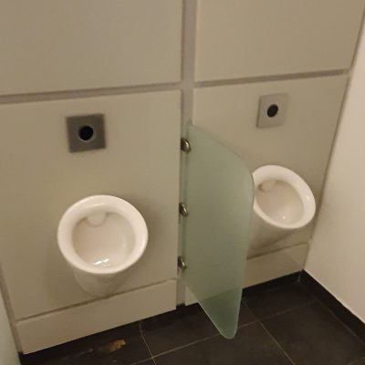 Toilets - Set of Two Urinals With Splash Screen