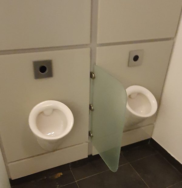 Toilets - Set of Two Urinals With Splash Screen