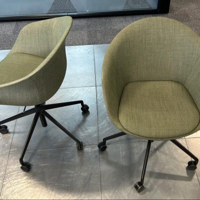 Swivel Meeting Chair In Green By Allermuir